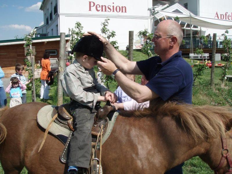 Pension Sonnengarten & Therme Included - Auch Am An- & Abreisetag! Lutzmannsburg Luaran gambar